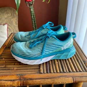 Hoka One One Arahi 4 Blue Size 5 Women’s Sneakers